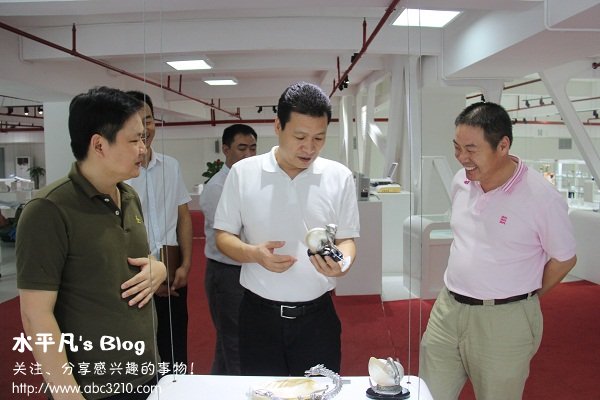 6-海南省委常委、海口市委書記孫新陽考察園區(qū)。.jpg 6-海南省委常委、海口市委書記孫新陽考察園區(qū)。.jpg